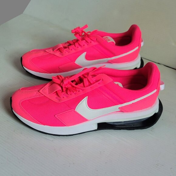 NEW Womens Nike Air Max Pre-Day NN Hyper Pink/White Sneakers FJ0708 639 Sz 9? 10 - Picture 2 of 10